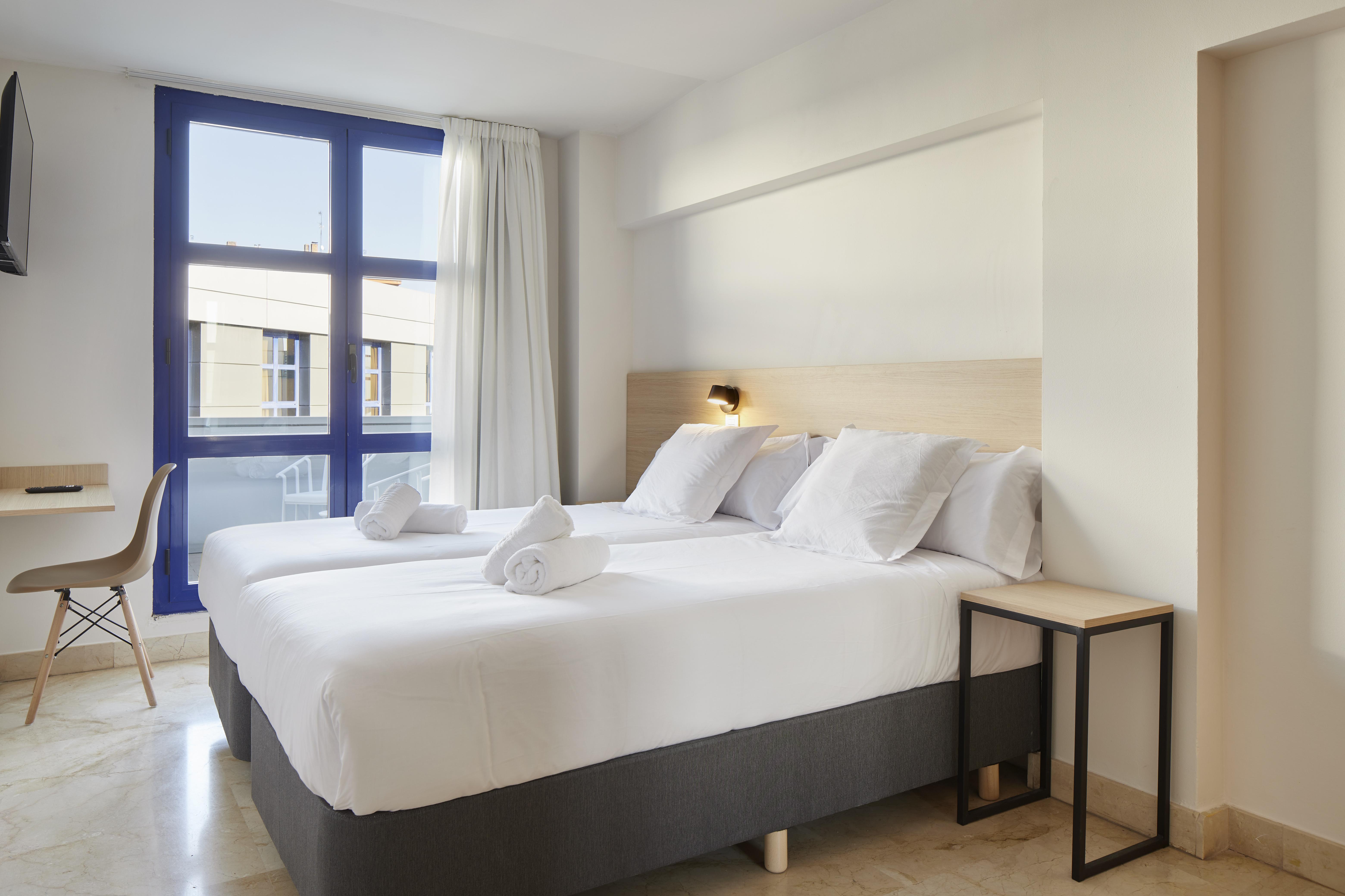 Iraipe Logrono Hotel Exteriör bild