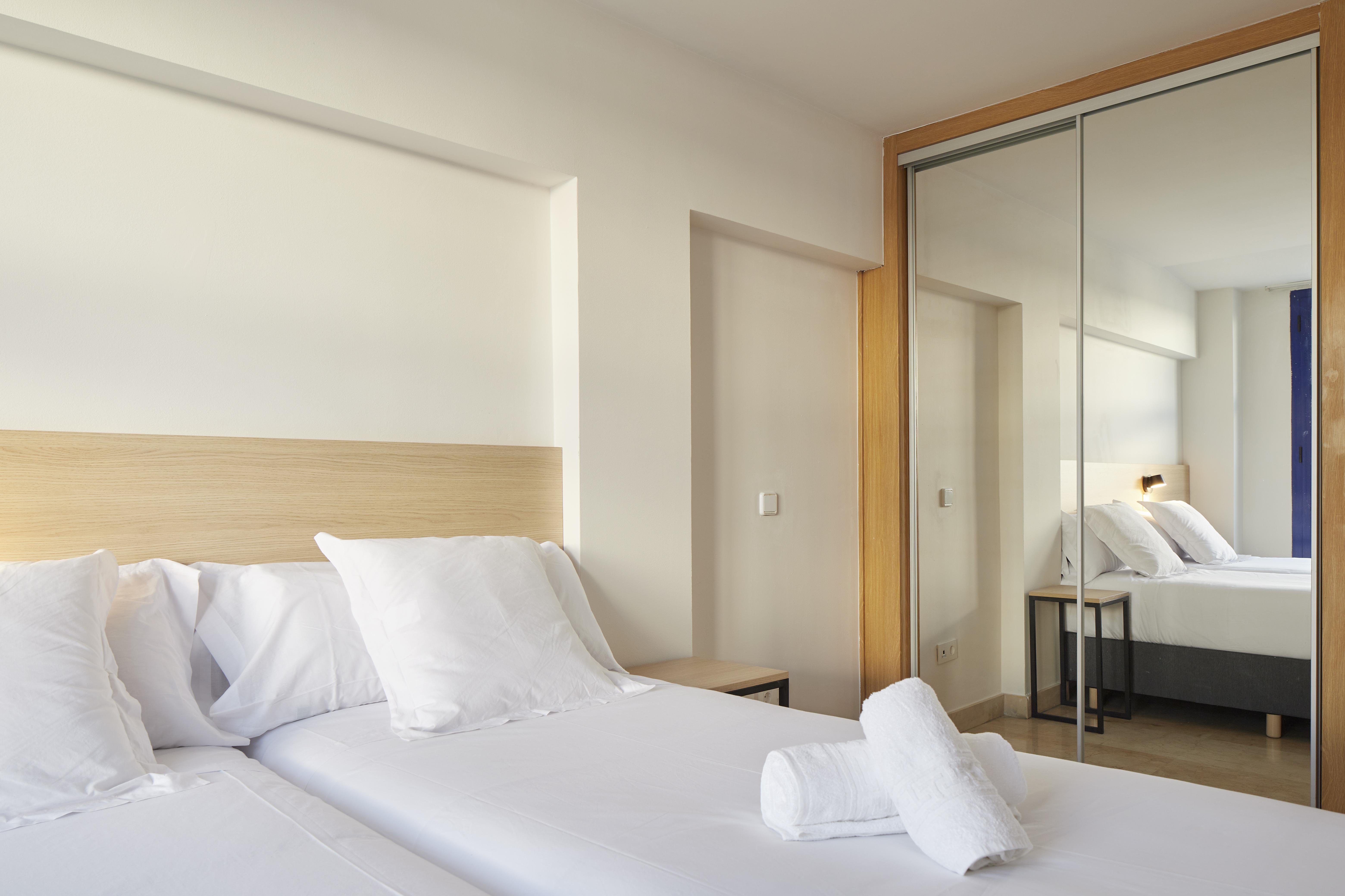 Iraipe Logrono Hotel Exteriör bild