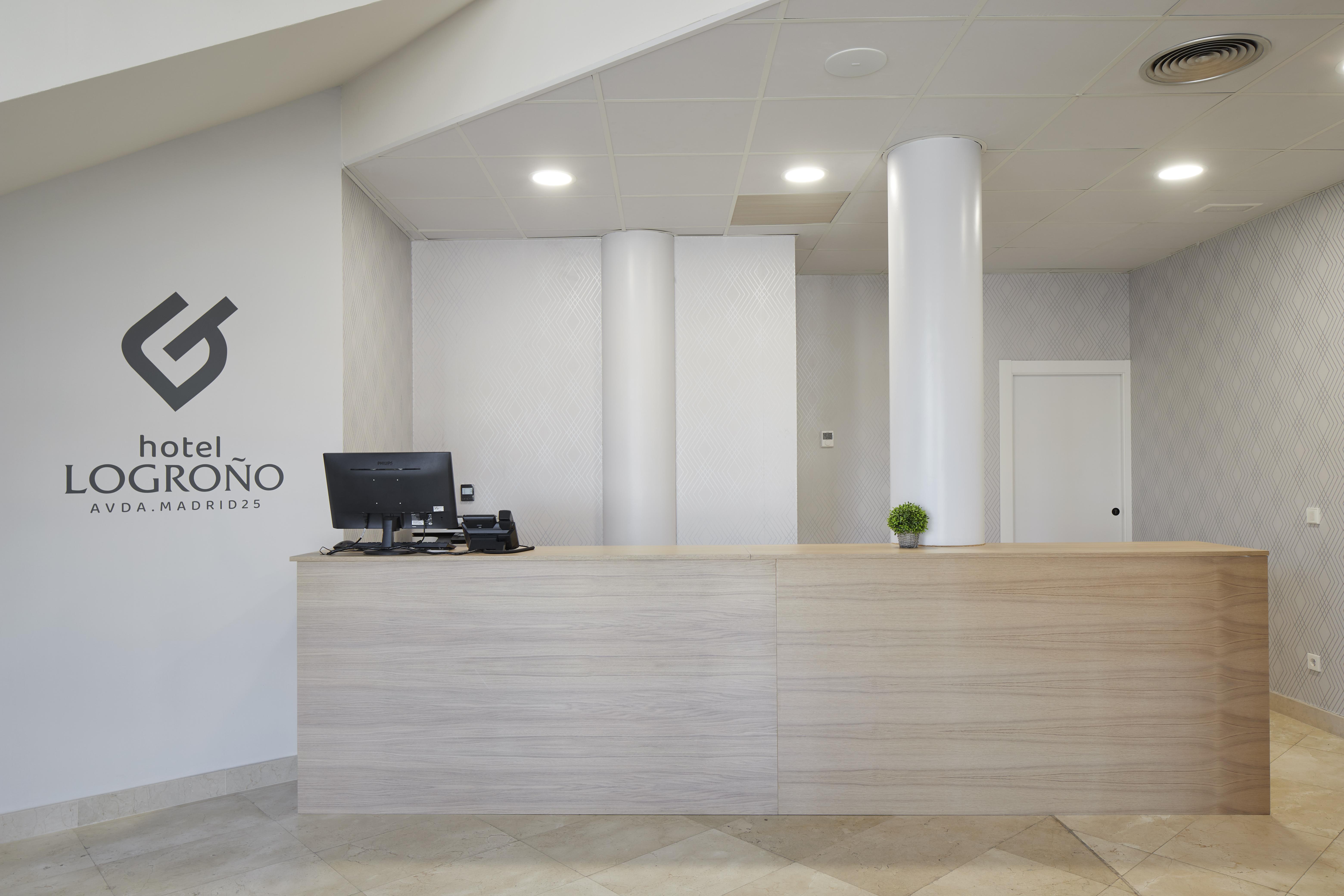 Iraipe Logrono Hotel Exteriör bild
