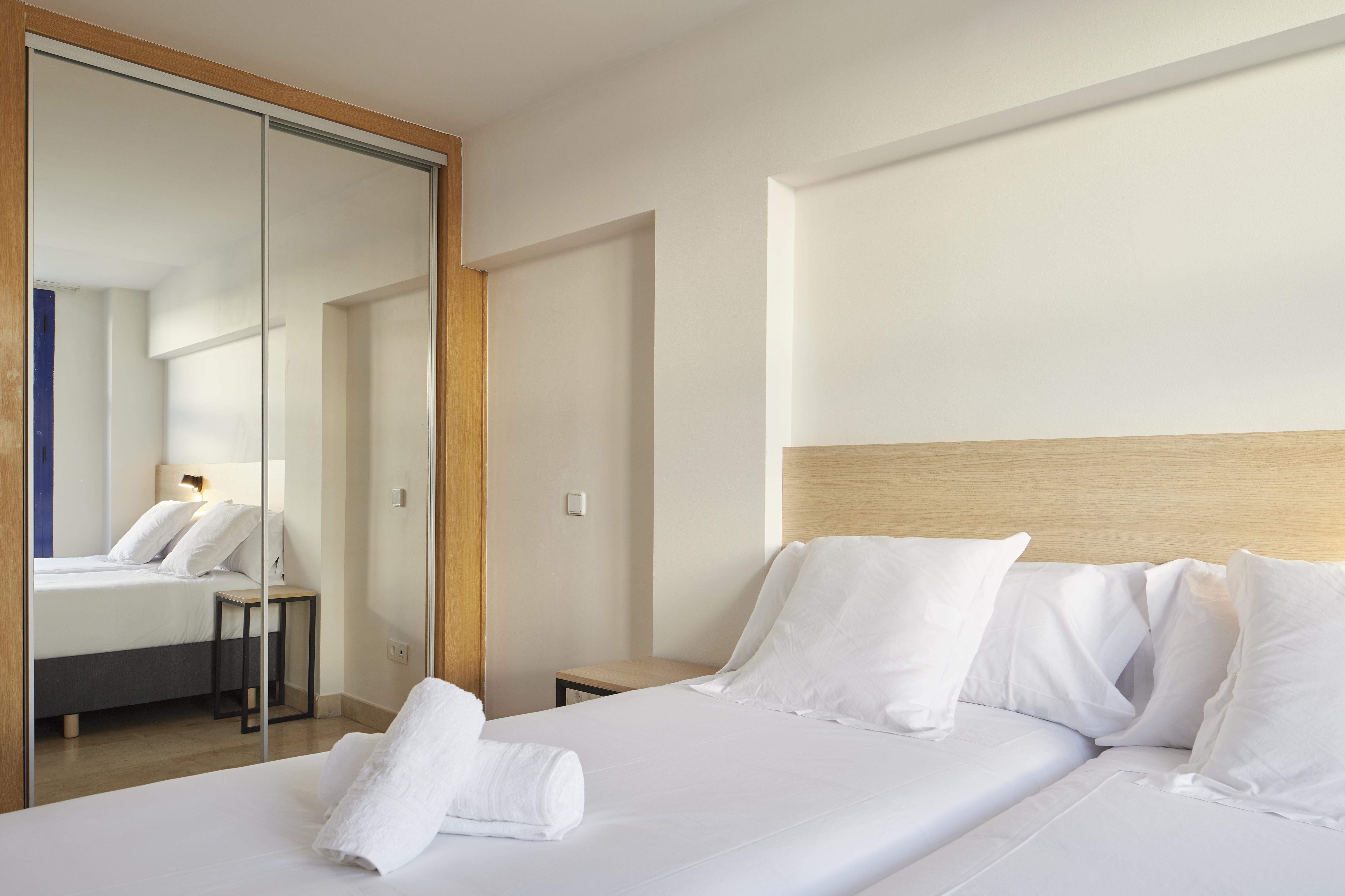 Iraipe Logrono Hotel Exteriör bild